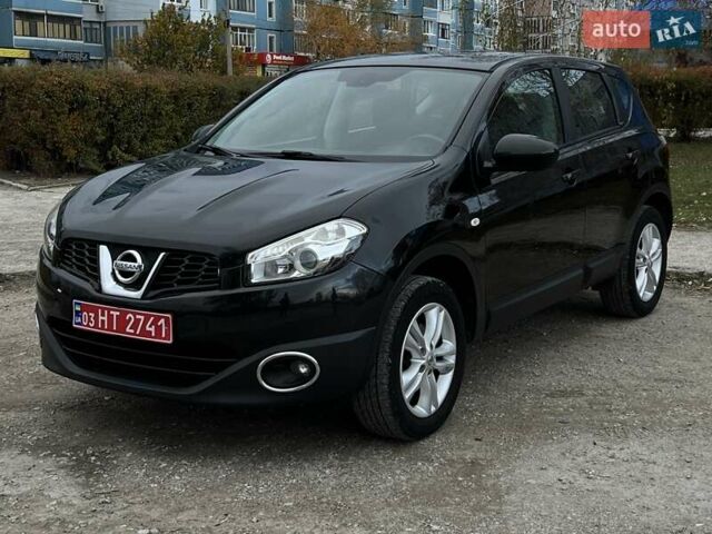 Черный Ниссан Кашкай, объемом двигателя 1.6 л и пробегом 170 тыс. км за 10699 $, фото 1 на Automoto.ua