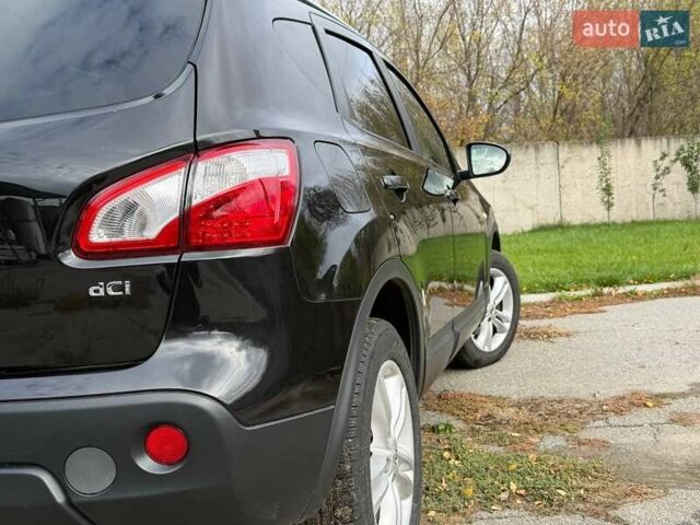 Черный Ниссан Кашкай, объемом двигателя 1.5 л и пробегом 207 тыс. км за 10850 $, фото 21 на Automoto.ua