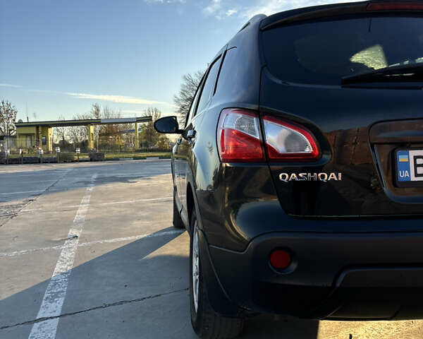 Черный Ниссан Кашкай, объемом двигателя 1.46 л и пробегом 261 тыс. км за 10700 $, фото 23 на Automoto.ua