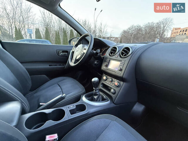 Черный Ниссан Кашкай, объемом двигателя 2 л и пробегом 240 тыс. км за 9999 $, фото 22 на Automoto.ua