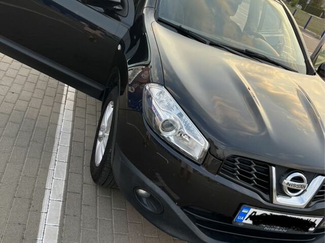 Чорний Ніссан Кашкай, об'ємом двигуна 1.5 л та пробігом 227 тис. км за 10700 $, фото 5 на Automoto.ua