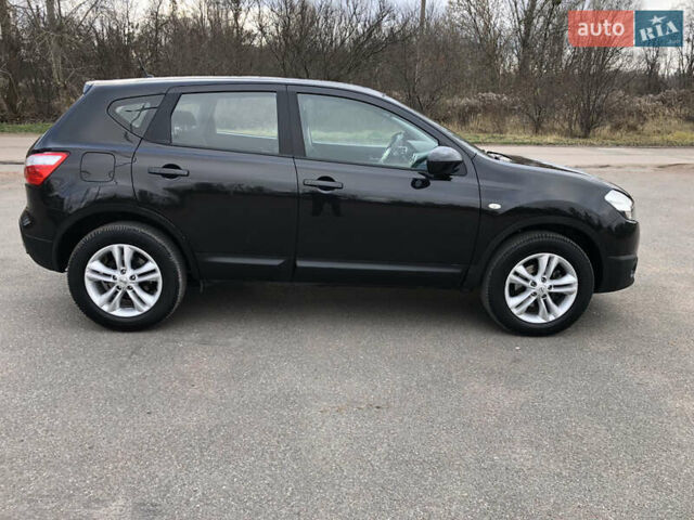 Черный Ниссан Кашкай, объемом двигателя 1.5 л и пробегом 192 тыс. км за 11500 $, фото 1 на Automoto.ua