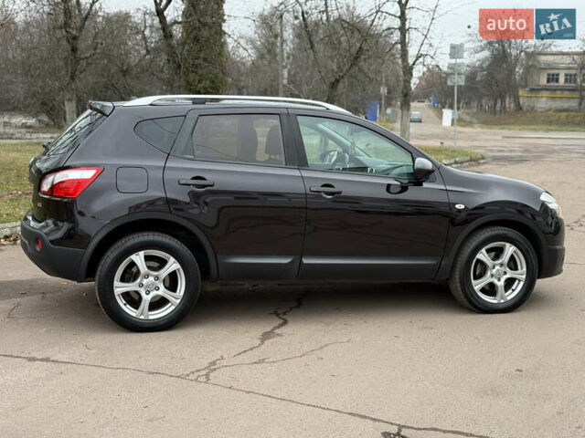 Чорний Ніссан Кашкай, об'ємом двигуна 2 л та пробігом 281 тис. км за 11499 $, фото 27 на Automoto.ua