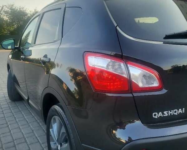Черный Ниссан Кашкай, объемом двигателя 2 л и пробегом 184 тыс. км за 13250 $, фото 3 на Automoto.ua