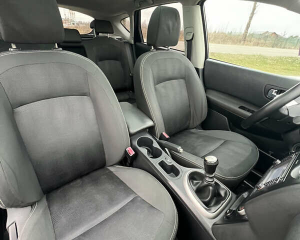 Черный Ниссан Кашкай, объемом двигателя 1.5 л и пробегом 234 тыс. км за 10555 $, фото 33 на Automoto.ua