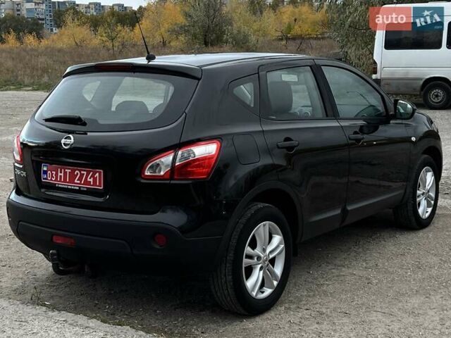 Черный Ниссан Кашкай, объемом двигателя 1.6 л и пробегом 170 тыс. км за 10699 $, фото 6 на Automoto.ua