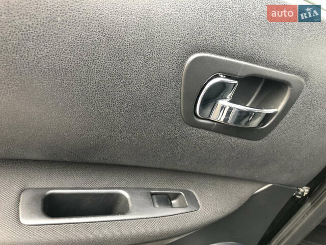 Черный Ниссан Кашкай, объемом двигателя 1.5 л и пробегом 192 тыс. км за 11500 $, фото 36 на Automoto.ua