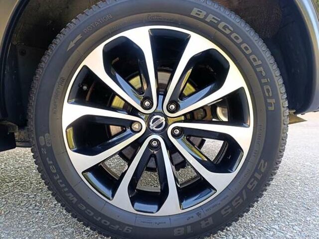 Чорний Ніссан Кашкай, об'ємом двигуна 1.6 л та пробігом 245 тис. км за 11200 $, фото 28 на Automoto.ua