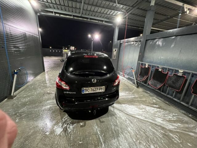 Черный Ниссан Кашкай, объемом двигателя 2 л и пробегом 237 тыс. км за 11500 $, фото 3 на Automoto.ua