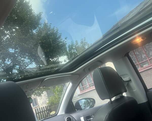 Черный Ниссан Кашкай, объемом двигателя 2 л и пробегом 217 тыс. км за 13500 $, фото 3 на Automoto.ua