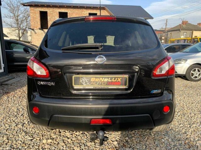 Чорний Ніссан Кашкай, об'ємом двигуна 1.5 л та пробігом 233 тис. км за 10699 $, фото 4 на Automoto.ua