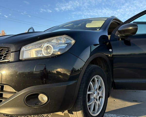 Черный Ниссан Кашкай, объемом двигателя 1.46 л и пробегом 261 тыс. км за 10700 $, фото 47 на Automoto.ua