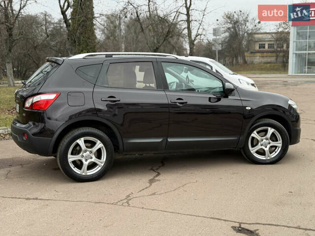 Чорний Ніссан Кашкай, об'ємом двигуна 2 л та пробігом 281 тис. км за 11499 $, фото 10 на Automoto.ua