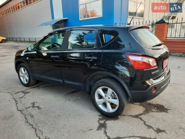 Черный Ниссан Кашкай, объемом двигателя 1.6 л и пробегом 211 тыс. км за 10800 $, фото 68 на Automoto.ua