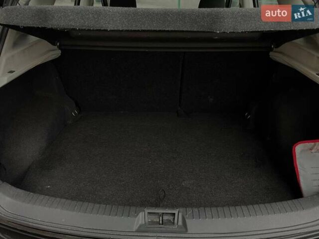 Черный Ниссан Кашкай, объемом двигателя 1.6 л и пробегом 170 тыс. км за 10699 $, фото 20 на Automoto.ua