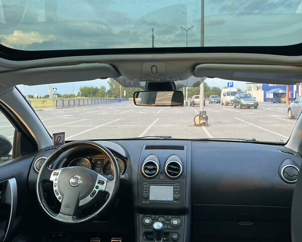 Черный Ниссан Кашкай, объемом двигателя 1.5 л и пробегом 227 тыс. км за 10200 $, фото 4 на Automoto.ua