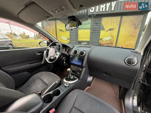 Черный Ниссан Кашкай, объемом двигателя 2 л и пробегом 174 тыс. км за 10999 $, фото 30 на Automoto.ua