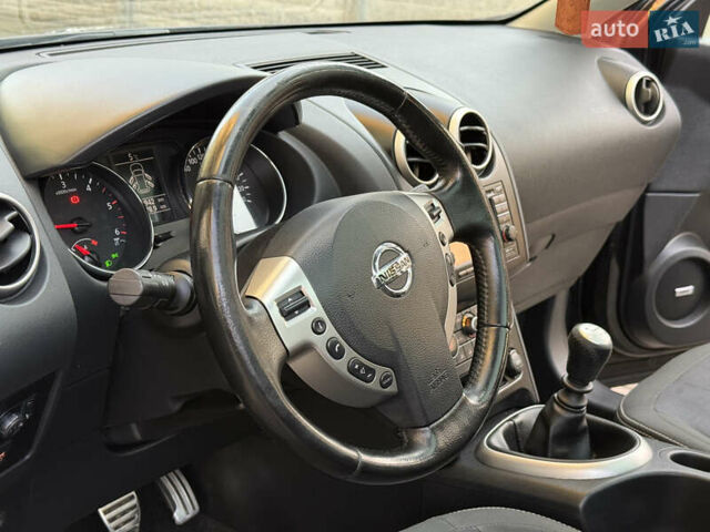 Черный Ниссан Кашкай, объемом двигателя 1.5 л и пробегом 239 тыс. км за 10100 $, фото 25 на Automoto.ua