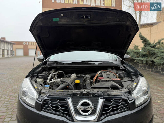 Черный Ниссан Кашкай, объемом двигателя 1.46 л и пробегом 280 тыс. км за 9400 $, фото 46 на Automoto.ua