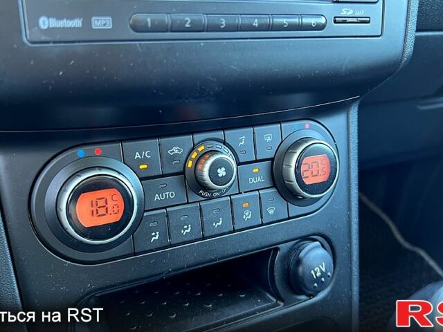 Черный Ниссан Кашкай, объемом двигателя 1.5 л и пробегом 226 тыс. км за 11300 $, фото 6 на Automoto.ua