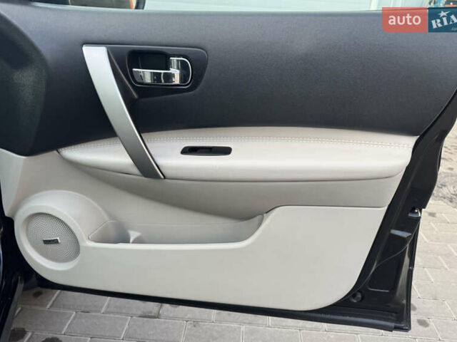 Черный Ниссан Кашкай, объемом двигателя 1.6 л и пробегом 216 тыс. км за 10999 $, фото 49 на Automoto.ua