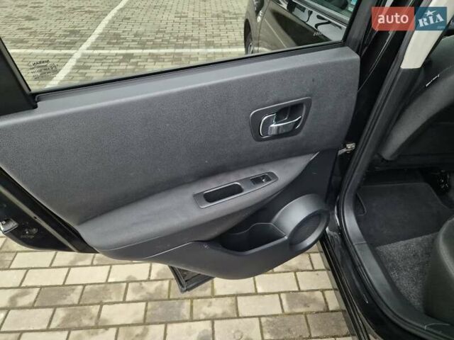 Черный Ниссан Кашкай, объемом двигателя 2 л и пробегом 108 тыс. км за 13600 $, фото 29 на Automoto.ua