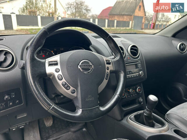 Чорний Ніссан Кашкай, об'ємом двигуна 1.6 л та пробігом 211 тис. км за 10300 $, фото 42 на Automoto.ua