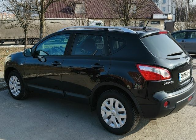 Чорний Ніссан Кашкай, об'ємом двигуна 2 л та пробігом 212 тис. км за 13300 $, фото 2 на Automoto.ua