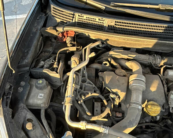 Черный Ниссан Кашкай, объемом двигателя 1.46 л и пробегом 261 тыс. км за 10700 $, фото 11 на Automoto.ua