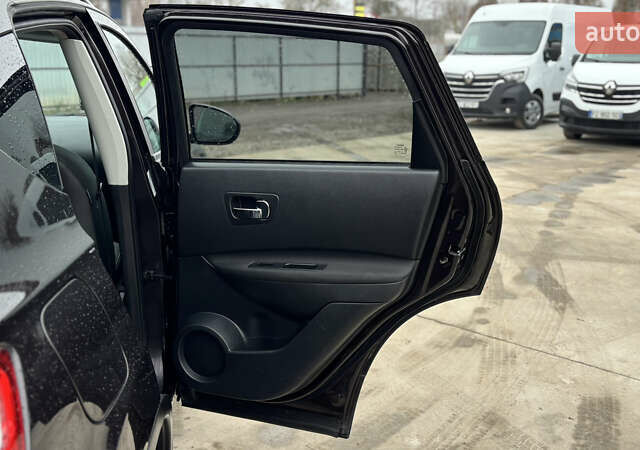 Черный Ниссан Кашкай, объемом двигателя 1.5 л и пробегом 196 тыс. км за 10800 $, фото 52 на Automoto.ua