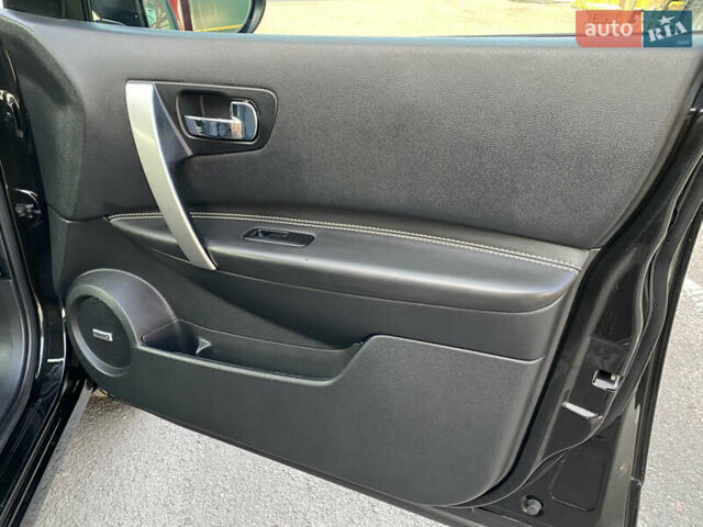 Черный Ниссан Кашкай, объемом двигателя 1.6 л и пробегом 231 тыс. км за 11700 $, фото 29 на Automoto.ua