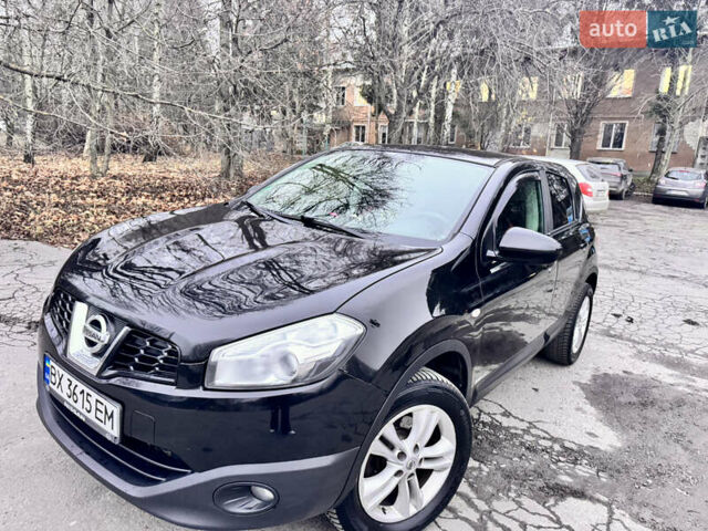 Черный Ниссан Кашкай, объемом двигателя 1.6 л и пробегом 300 тыс. км за 10300 $, фото 1 на Automoto.ua