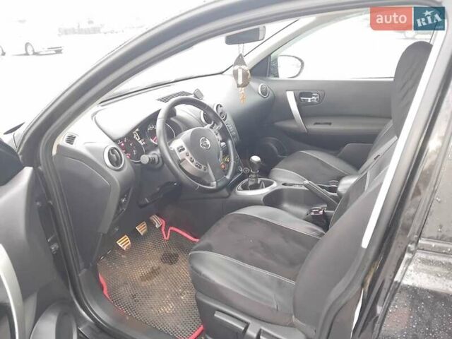 Черный Ниссан Кашкай, объемом двигателя 1.6 л и пробегом 238 тыс. км за 10200 $, фото 4 на Automoto.ua