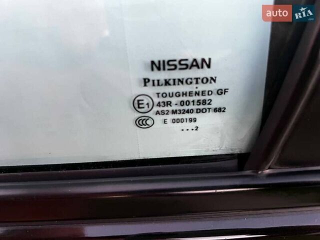 Чорний Ніссан Кашкай, об'ємом двигуна 1.6 л та пробігом 235 тис. км за 10750 $, фото 24 на Automoto.ua
