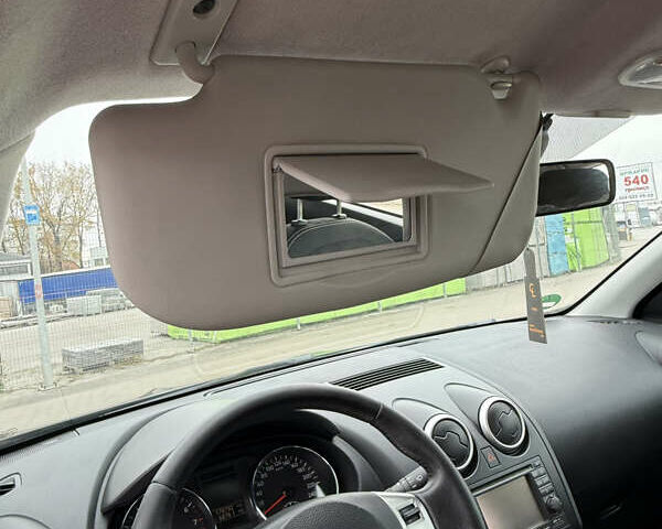 Чорний Ніссан Кашкай, об'ємом двигуна 1.6 л та пробігом 178 тис. км за 12200 $, фото 98 на Automoto.ua