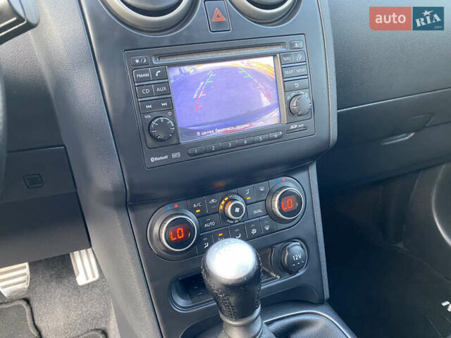 Черный Ниссан Кашкай, объемом двигателя 1.6 л и пробегом 231 тыс. км за 11700 $, фото 25 на Automoto.ua