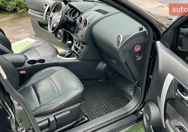 Черный Ниссан Кашкай, объемом двигателя 1.5 л и пробегом 220 тыс. км за 10950 $, фото 5 на Automoto.ua