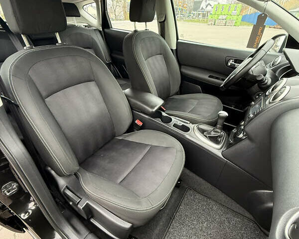 Чорний Ніссан Кашкай, об'ємом двигуна 1.6 л та пробігом 178 тис. км за 12200 $, фото 102 на Automoto.ua