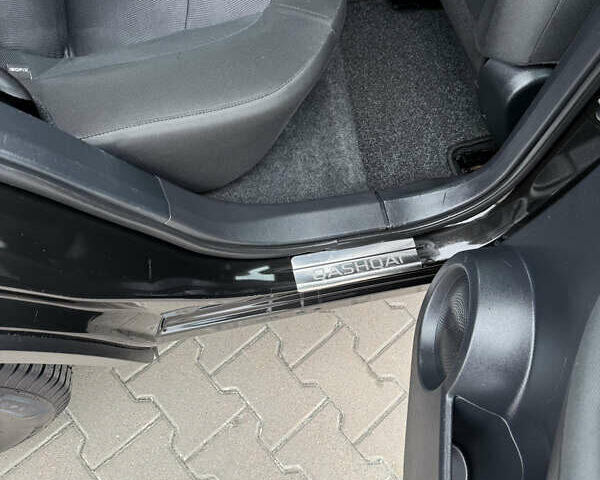 Чорний Ніссан Кашкай, об'ємом двигуна 1.6 л та пробігом 178 тис. км за 12200 $, фото 56 на Automoto.ua