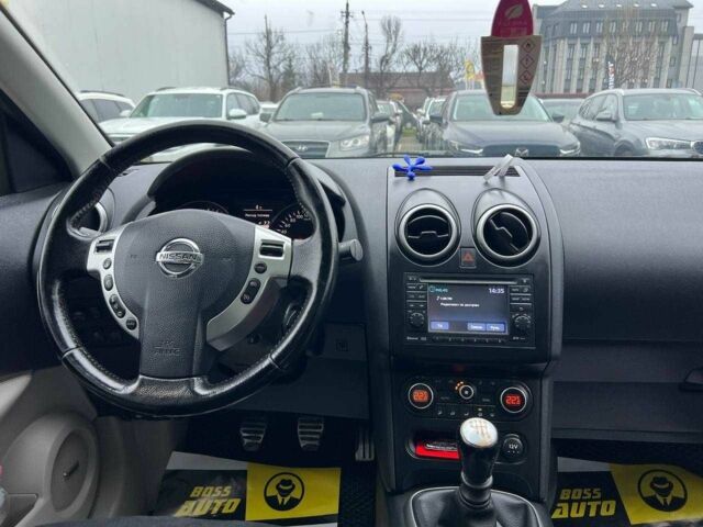 Черный Ниссан Кашкай, объемом двигателя 1.6 л и пробегом 248 тыс. км за 12000 $, фото 12 на Automoto.ua
