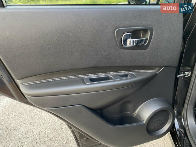 Черный Ниссан Кашкай, объемом двигателя 1.6 л и пробегом 231 тыс. км за 11700 $, фото 38 на Automoto.ua