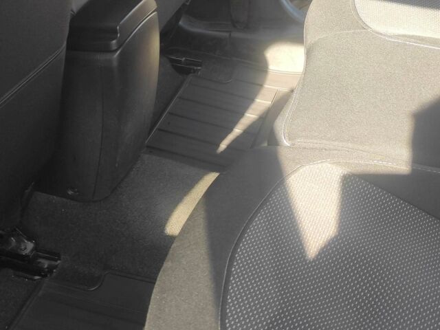 Черный Ниссан Кашкай, объемом двигателя 1.6 л и пробегом 247 тыс. км за 11350 $, фото 11 на Automoto.ua