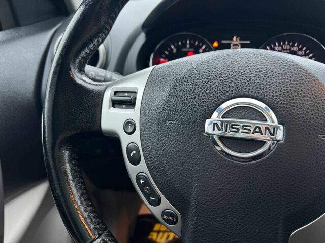 Черный Ниссан Кашкай, объемом двигателя 1.6 л и пробегом 248 тыс. км за 12000 $, фото 14 на Automoto.ua