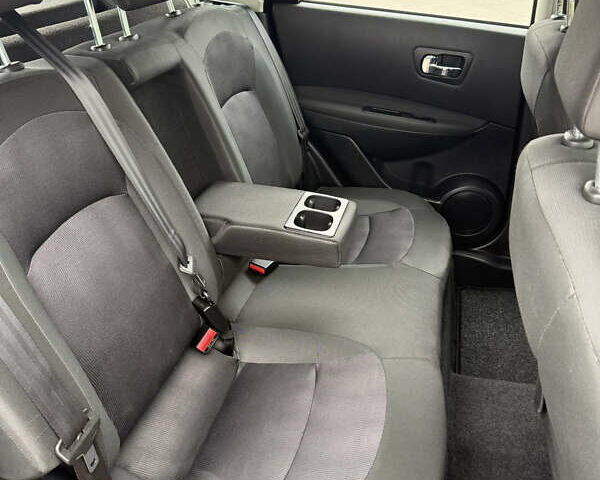 Чорний Ніссан Кашкай, об'ємом двигуна 1.6 л та пробігом 178 тис. км за 12200 $, фото 112 на Automoto.ua