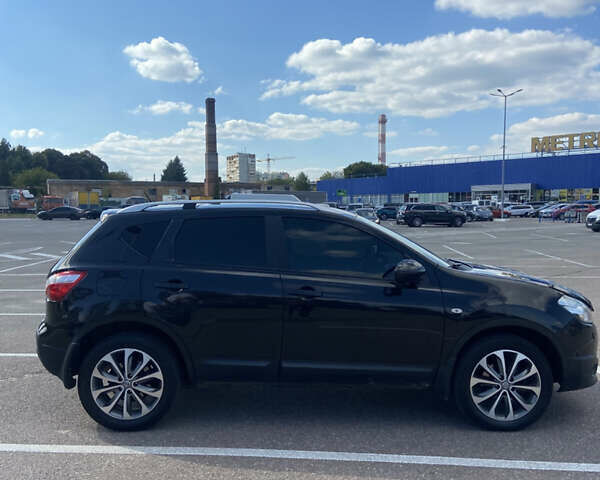 Чорний Ніссан Кашкай, об'ємом двигуна 1.6 л та пробігом 192 тис. км за 10900 $, фото 4 на Automoto.ua