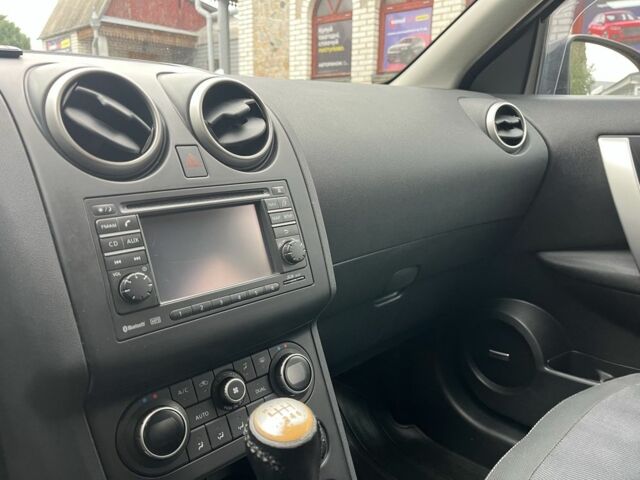 Черный Ниссан Кашкай, объемом двигателя 1.6 л и пробегом 219 тыс. км за 11350 $, фото 16 на Automoto.ua