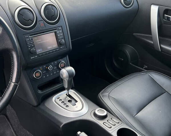 Чорний Ніссан Кашкай, об'ємом двигуна 2 л та пробігом 240 тис. км за 12900 $, фото 63 на Automoto.ua