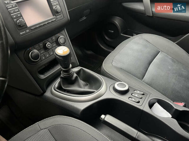 Черный Ниссан Кашкай, объемом двигателя 1.6 л и пробегом 219 тыс. км за 11350 $, фото 17 на Automoto.ua