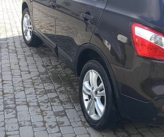 Чорний Ніссан Кашкай, об'ємом двигуна 1.5 л та пробігом 204 тис. км за 3450 $, фото 4 на Automoto.ua