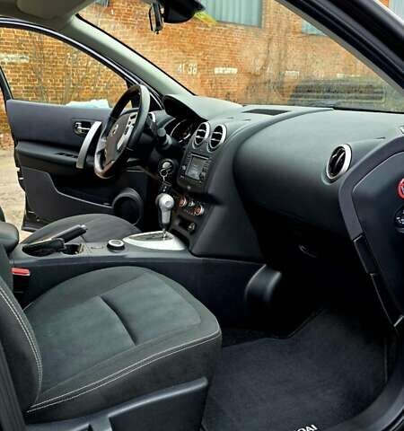 Черный Ниссан Кашкай, объемом двигателя 2 л и пробегом 202 тыс. км за 12500 $, фото 8 на Automoto.ua